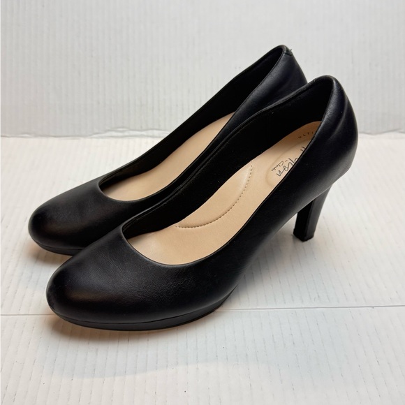 Clarks Women’s Black Heels Size 7 Classic Comfort Pumps - Picture 2 of 8